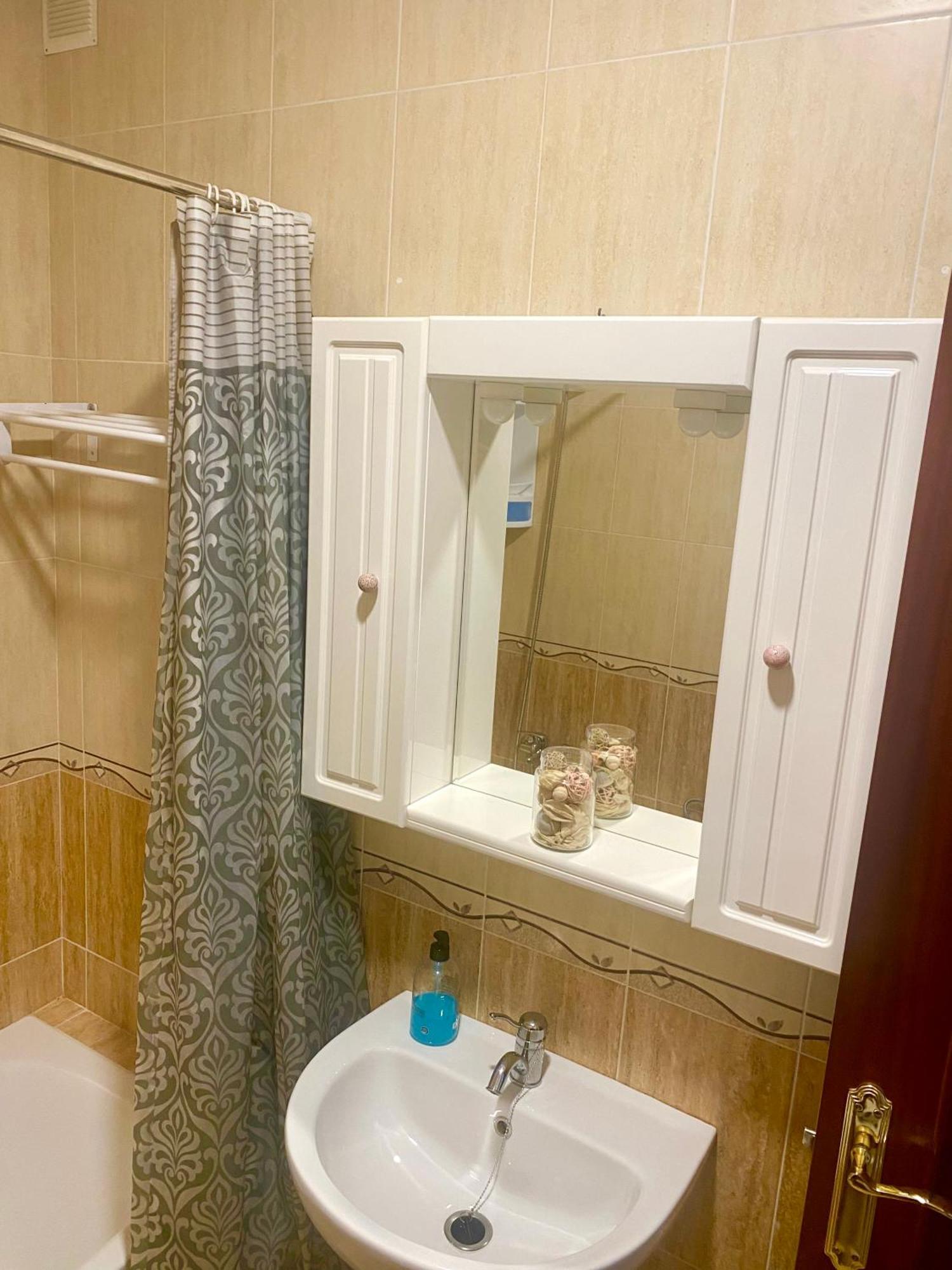 Precioso Apartamento En Complejo Residencial. Alcaucín Buitenkant foto
