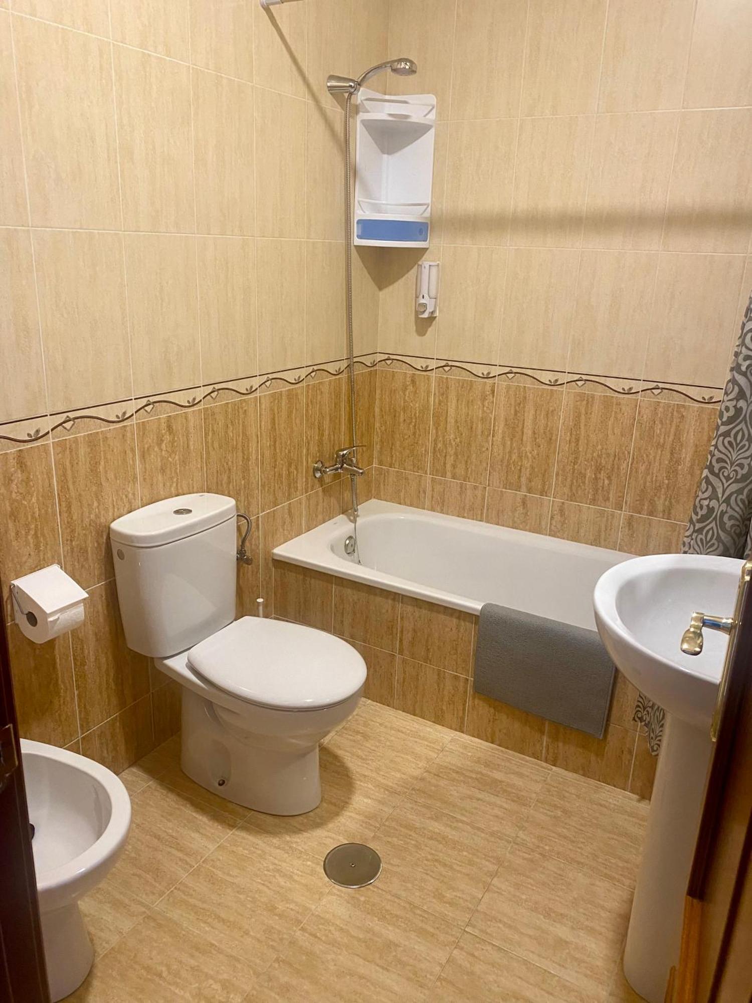 Precioso Apartamento En Complejo Residencial. Alcaucín Buitenkant foto