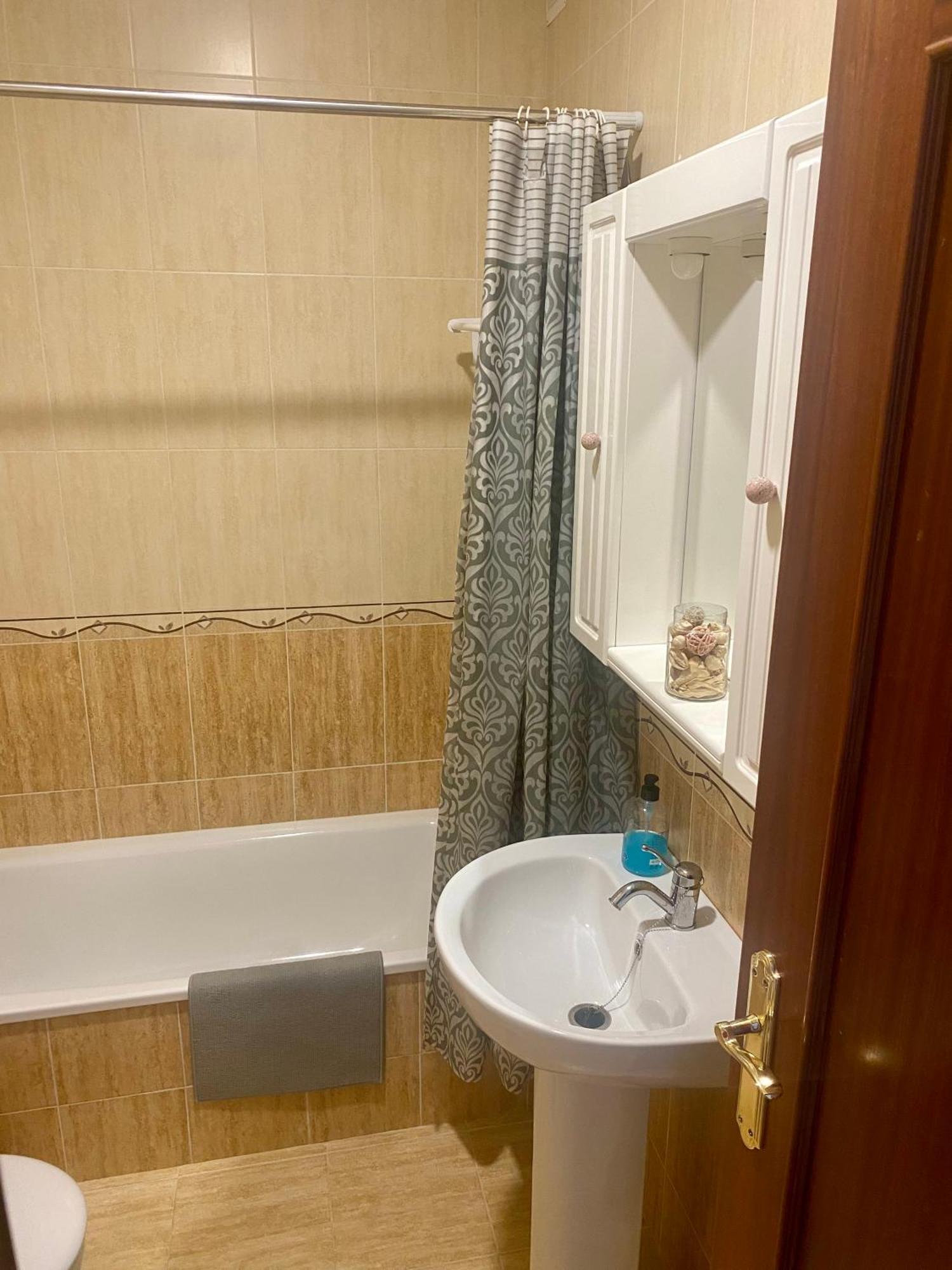 Precioso Apartamento En Complejo Residencial. Alcaucín Buitenkant foto